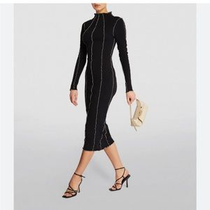 Black with white accent seams GOOD AMERICAN BLACK KNIT MIDI DRESS 2 medium.
